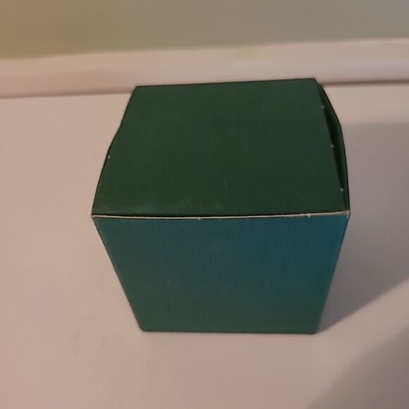 Small Pillar Angel Candle - Picture 7 of 7